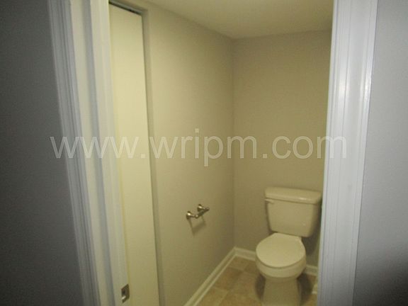 5th image of 7803 Stafford Hill Ct