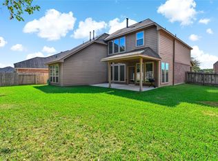 2946 Driftwood Bend Dr, Fresno, TX 77545