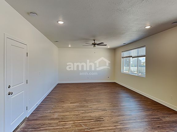 5th image of 1428 E Allen Ln