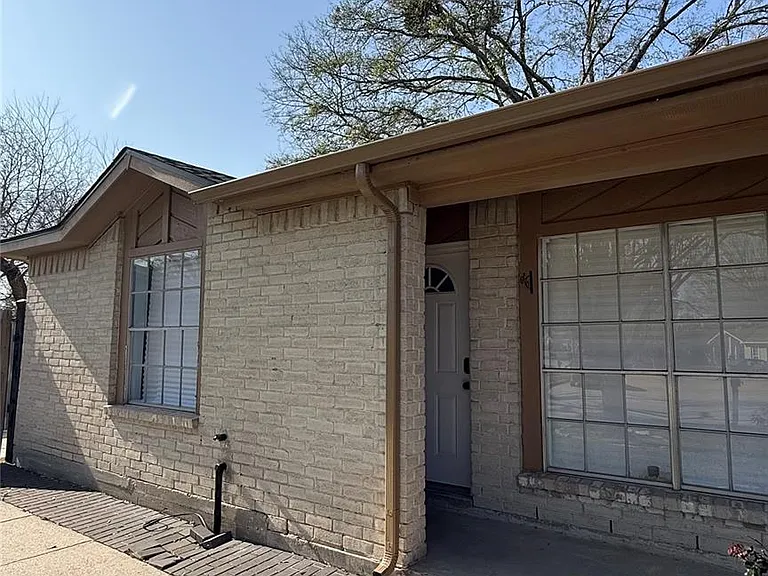 12707 Marble Dr — Photo 3