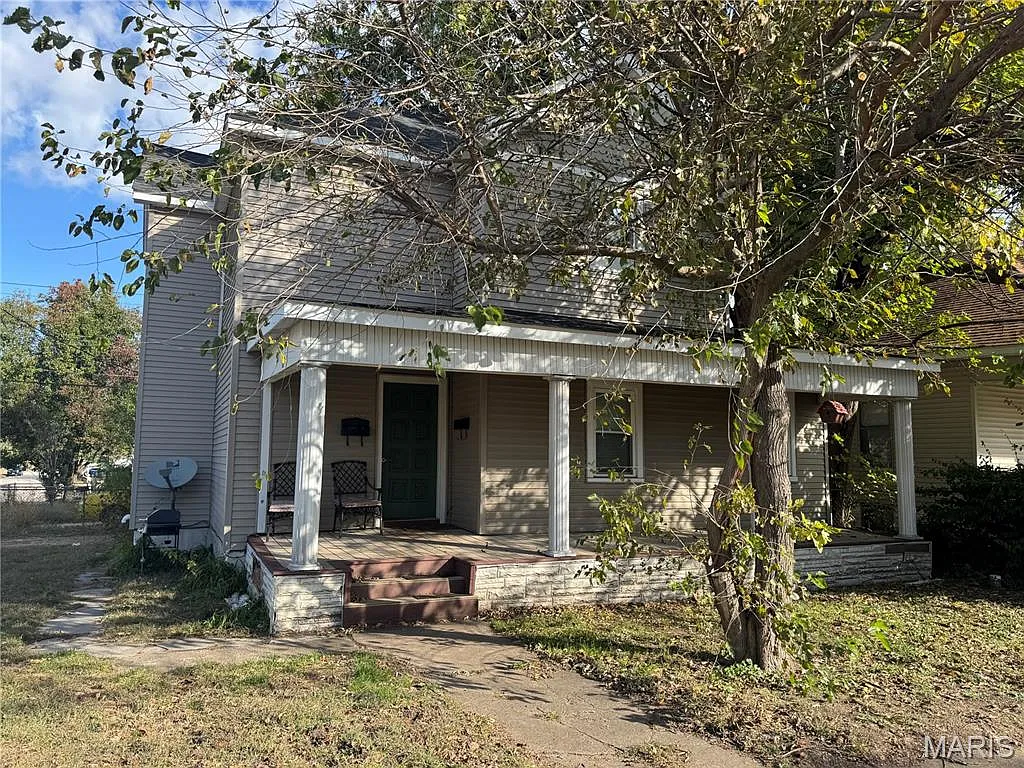 207 E Penning Ave photo 1