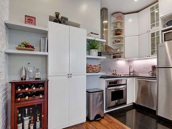 2nd image of 356 W 23rd St APT 2A