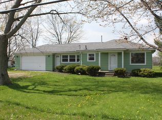 2758 Nadeau Rd, Monroe, MI 48162