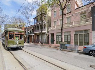 828 Saint Charles Ave APT 4, New Orleans, LA 70130