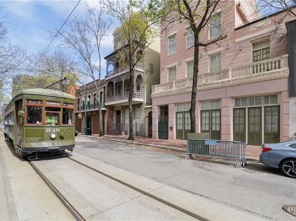 828 Saint Charles Ave APT 4, New Orleans, LA 70130