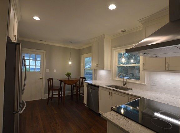 4th image of 425 Tywood St NE