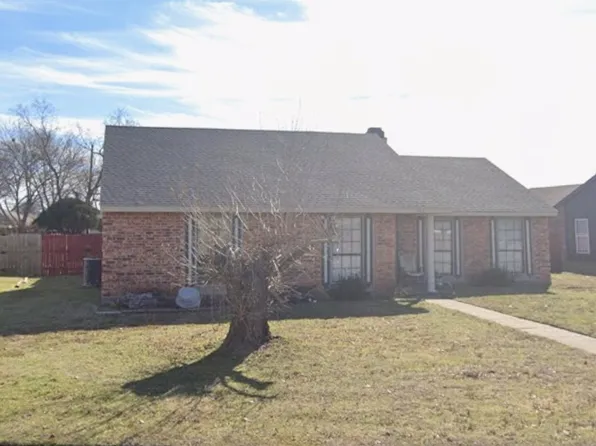 481 Weaver St, Cedar Hill, TX 75104