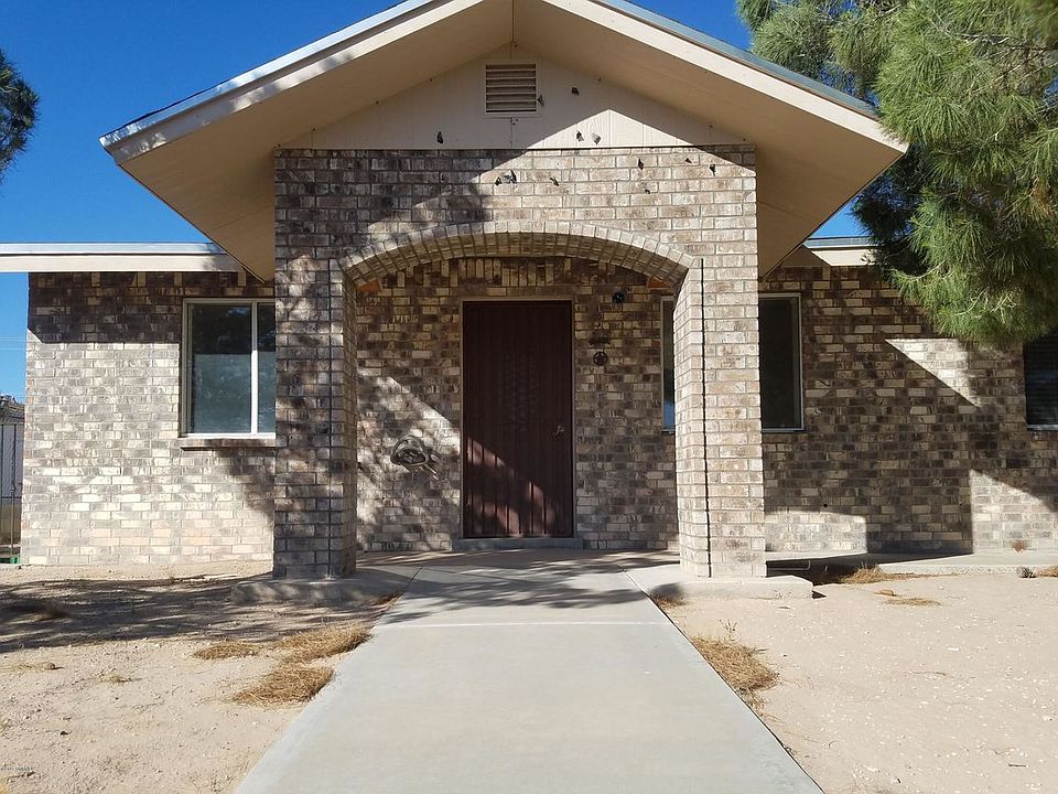 1st image of 314 Nueces Dr