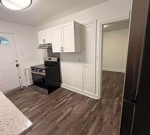 5th image of 110 N Bancroft Pkwy