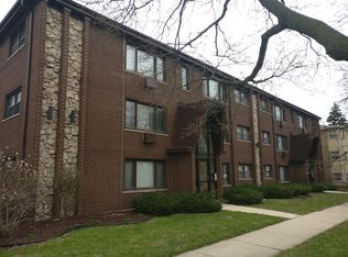 9217 S Kedzie Ave, Evergreen Park, IL 60805