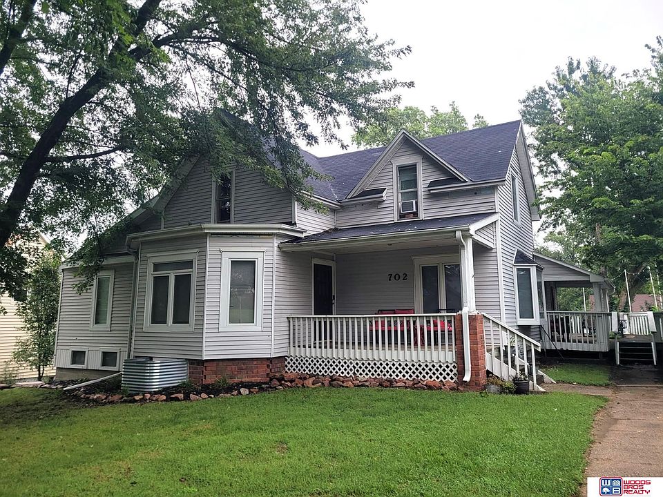 1st image of 702 N 5th St