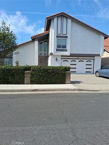 17881 San Rafael St #1 Photo 1