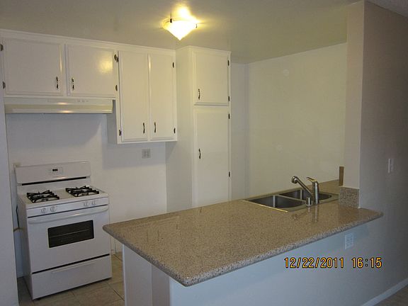Upgraded Kitchen like new