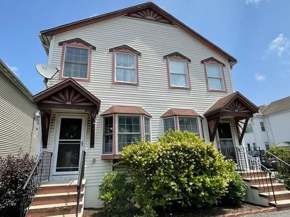 1134 Montello St Unit 2, Brockton, MA 02301