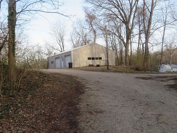 3rd image of 6295 Logansport Rd