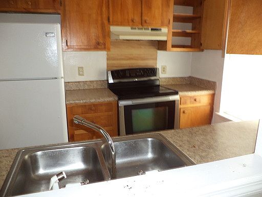 3rd image of 113B Cedar Grove Dr