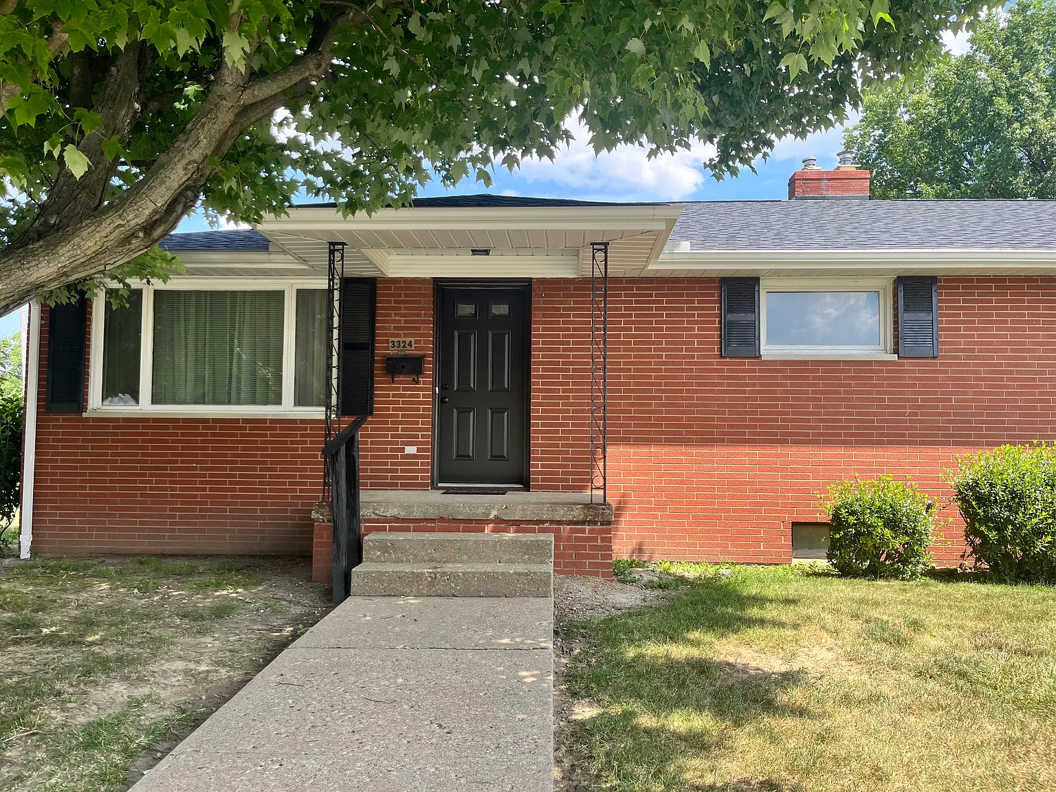 2 bed, 1040 sqft, $1,295 — Photo 1