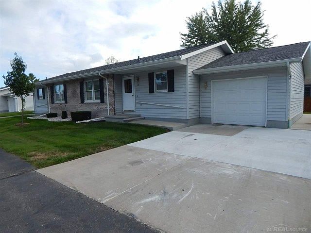 1st image of 101 Joan Ct