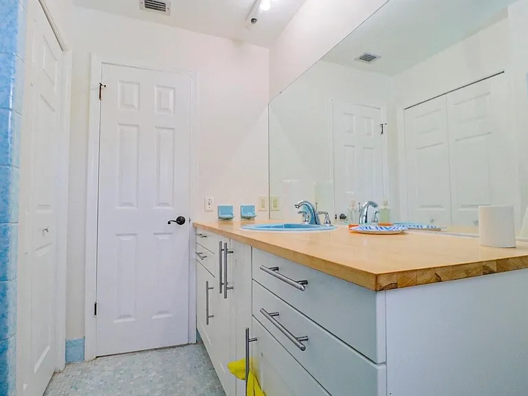 1329 NW 84th Dr — Photo 15