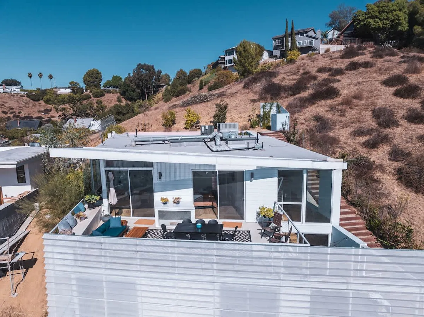 Luxurious Highland Park Oasis: Hot Tub & Stunning Views — Photo 3