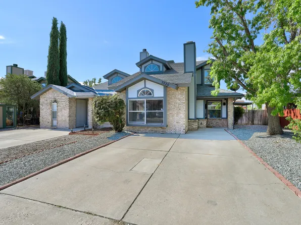 5220 Chuckwagon Trl NW, Albuquerque, NM 87120