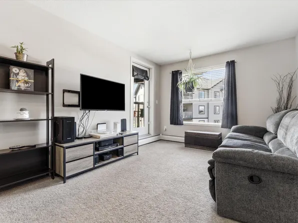 42 Summerwood Blvd #410, Strathcona County, AB T8H 0C3