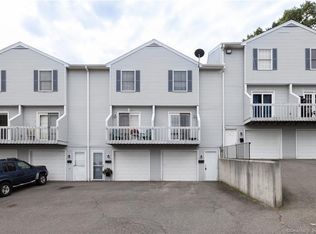 50 West St APT 5, Waterbury, CT 06708