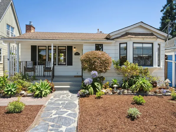 1130 Versailles Ave, Alameda, CA 94501