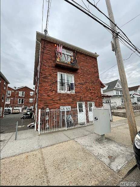 1st image of 90-18 176th St