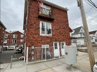 90-18 176th St, Jamaica, NY 11432