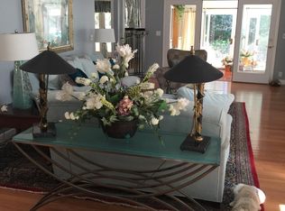 2509 Chapel Hill Rd, Springfield, IL 62702