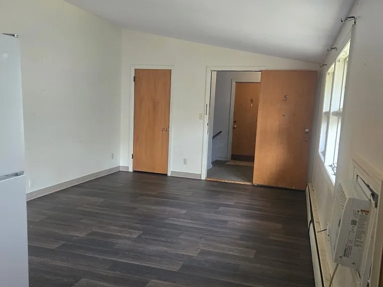 1210 Elm St #5 — Photo 1