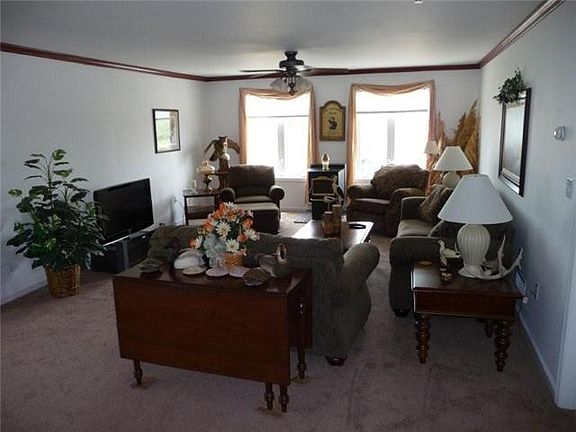3rd image of 320 N Flack Ave