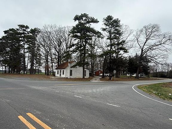 3rd image of 9902 High Pine Church Rd