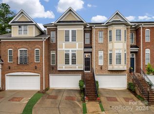 7750 Springs Village Ln, Charlotte, NC 28226