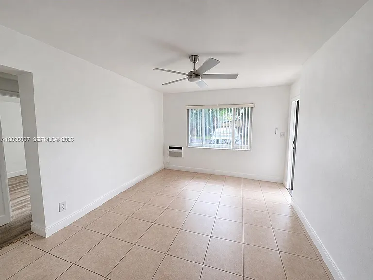1801 NE 25th Ave #3 — Photo 4