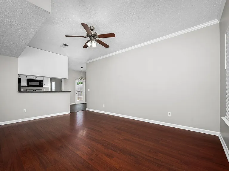 2634 Sewanee Pl — Photo 8