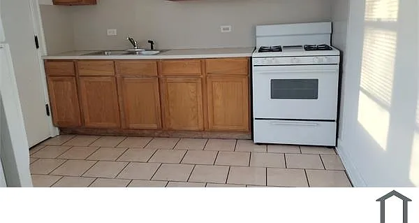 7152 S Claremont Ave #1 — Photo 5