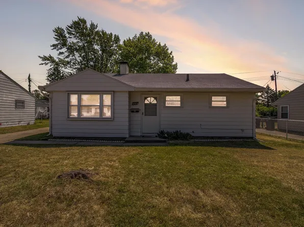 3702 Whitcomb Ave, South Bend, IN 46614
