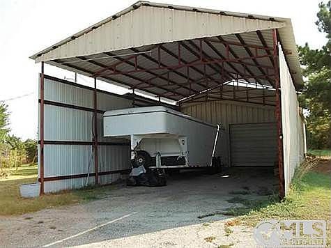 2nd image of 3816 Easy St