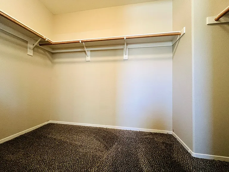 8744 Salvestrin Point Ave — Photo 20