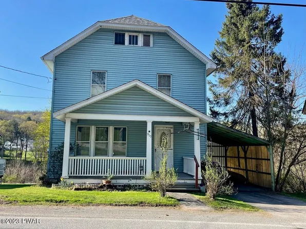 913 Maple Ave, Equinunk, PA 18431