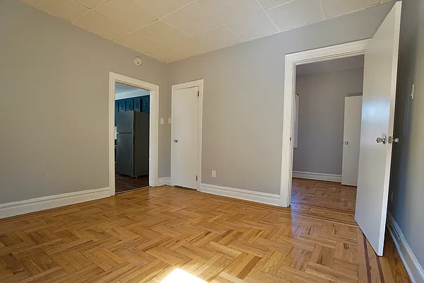 Rented by Dixon Advisory USA Inc. | media 11