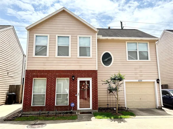 2225 Naomi St, Houston, TX 77054