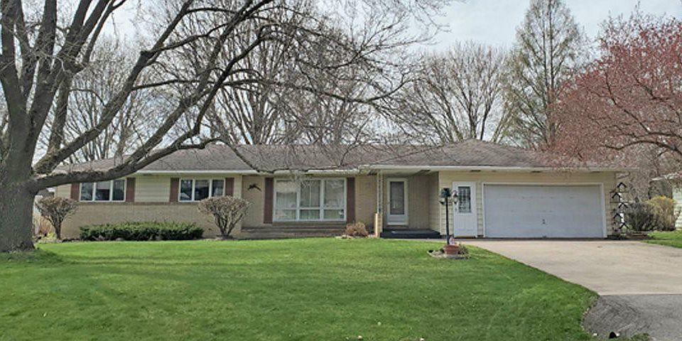 1st image of 422 Wildwood Ct