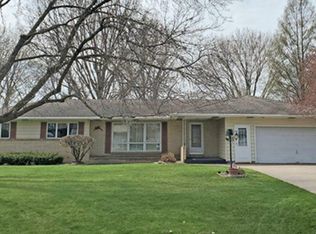422 Wildwood Ct, Marshfield, WI 54449