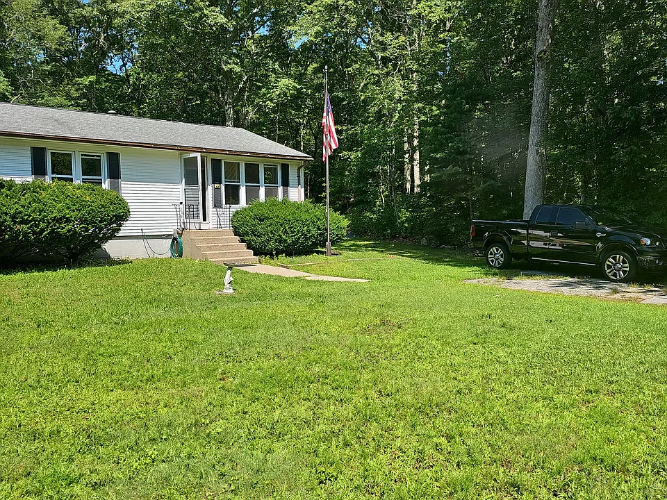 1565 Victory Hwy