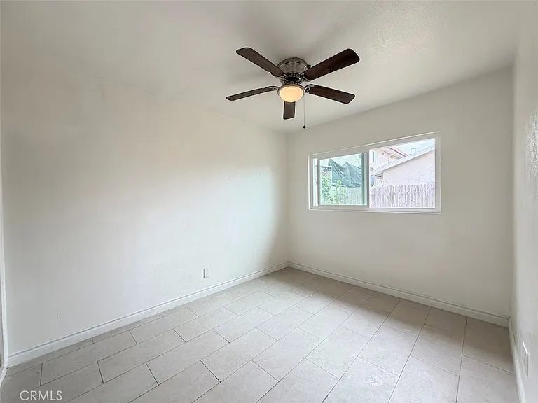 3820 W Valencia Dr — Photo 11