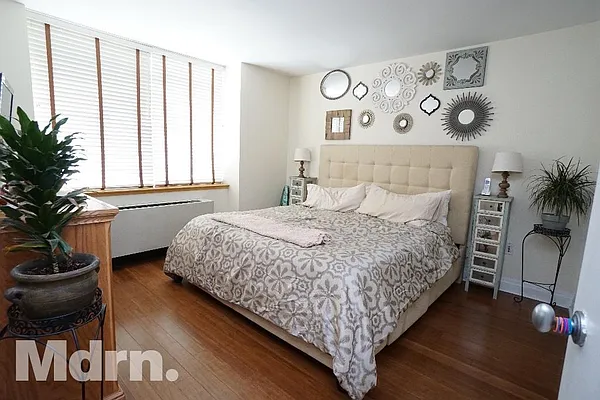 Rented by Mdrn Residential | media 31