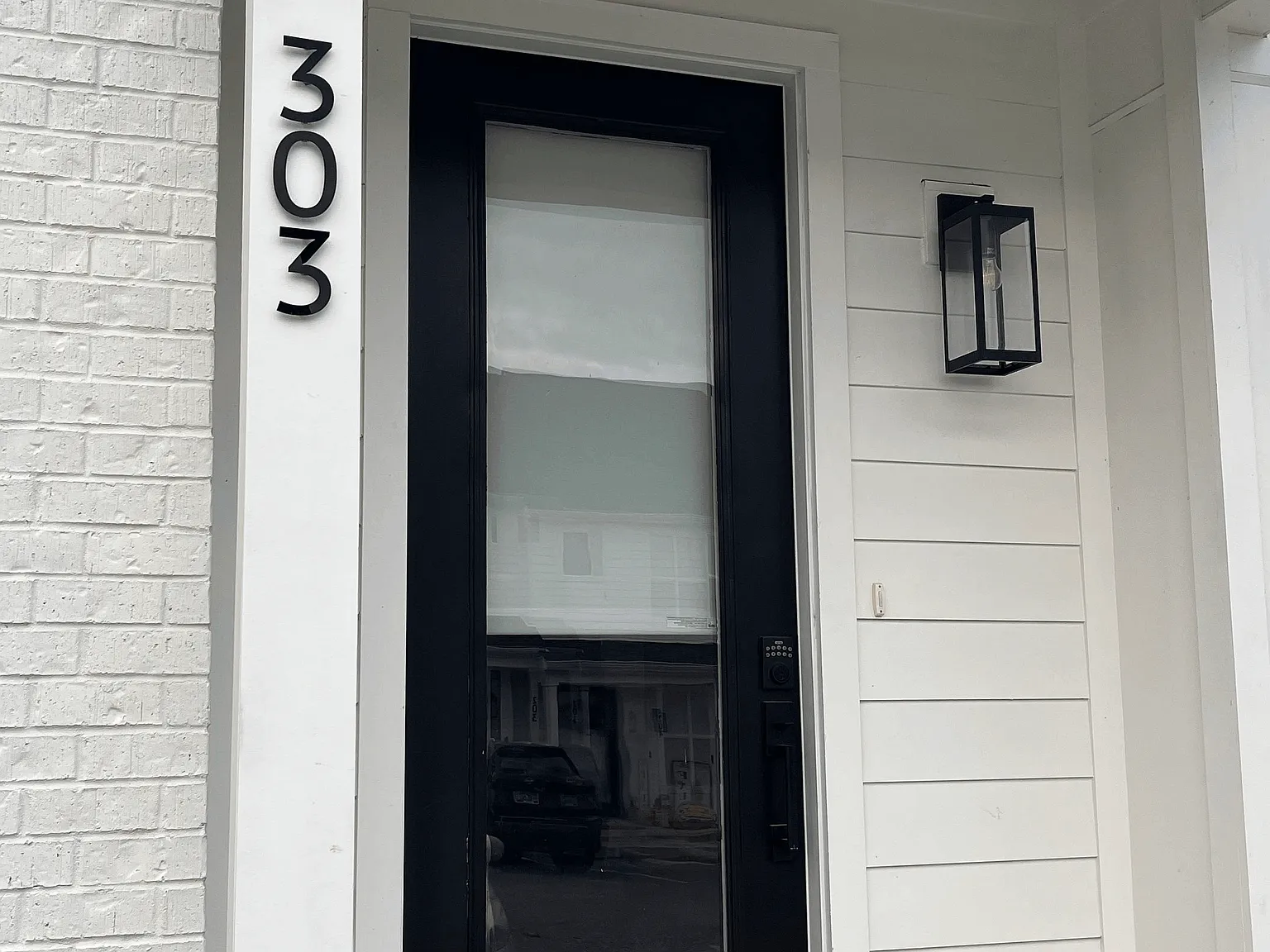 2 bed, 2.5 bath, 1219 sqft, $1,545 — Photo 3